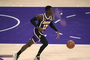 Lakers siegen auch mit schwachem Schröder