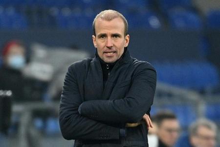 Hoffenheim: Rosen steht zu Trainer Hoeneß Hoffenheim: Rosen steht zu Trainer Hoeneß
