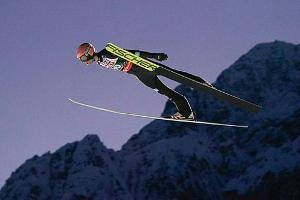 Skiflug-Weltmeister Geiger "Sportler des Monats" Dezember