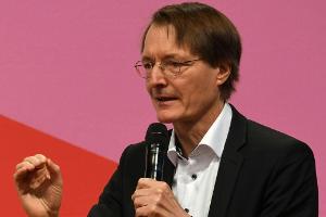 Fußball-EM: Gesundheitsexperte Lauterbach rechnet mit Absage
