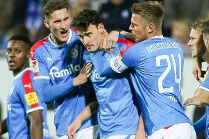 Zurück im Ligaalltag: Kieler Pokalhelden verlieren gegen den KSC