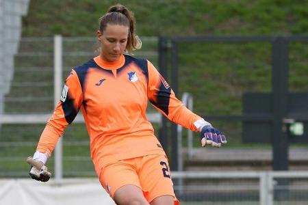 FC Bayern verpflichtet Hoffenheim-Torhüterin Leitzig FC Bayern verpflichtet Hoffenheim-Torhüterin Leitzig