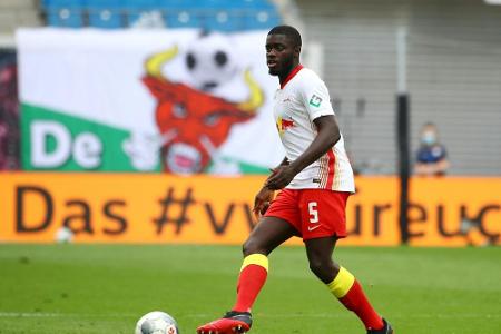 Rummenigge: Liverpool und Chelsea als Konkurrenten bei Upamecano Rummenigge: Liverpool und Chelsea als Konkurrenten bei Upamecano