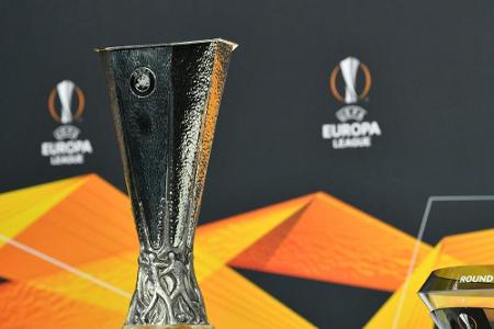 Wegen Europapokal-Reisen: Fan-Vertreterin wirft Profifußball Ignoranz vor Wegen Europapokal-Reisen: Fan-Vertreterin wirft Profifußball Ignoranz vor