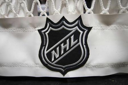 Nach weiteren Coronafällen: NHL verschärft Corona-Protokoll Nach weiteren Coronafällen: NHL verschärft Corona-Protokoll