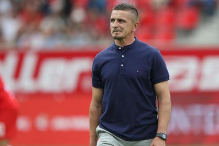 Positiver Coronatest: Regensburg gegen Paderborn ohne Trainer Selimbegovic Positiver Coronatest: Regensburg gegen Paderborn ohne Trainer Selimbegovic
