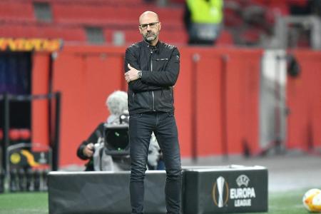 Bosz nimmt Trainerdiskussion gelassen Bosz nimmt Trainerdiskussion gelassen