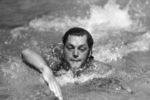 Das SID-Kalenderblatt am 17. Februar: Johnny Weissmüller schwimmt Weltrekord
