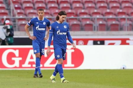 Schalke-Rebellen unterliegen auch dem VfB Schalke-Rebellen unterliegen auch dem VfB