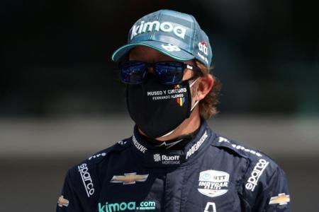 Nach Rad-Unfall und Kieferbruch: Formel-1-Star Alonso wohl fit für Saisonstart Nach Rad-Unfall und Kieferbruch: Formel-1-Star Alonso wohl fit für Saisonstart