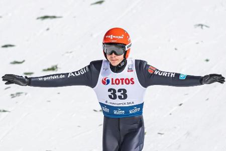 Skispringen: Schmid erhält letztes WM-Ticket Skispringen: Schmid erhält letztes WM-Ticket