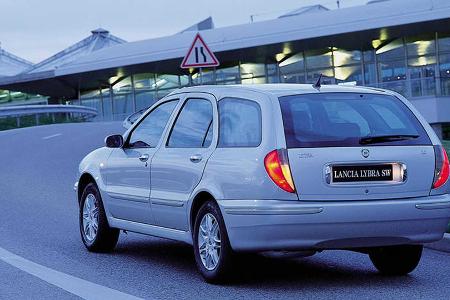 Lancia Lybra (1999-2005): Kennen Sie den noch?
