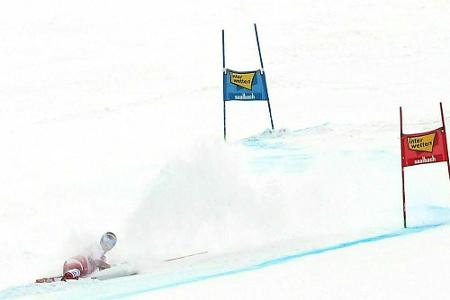 Nebel und Schneefall: Erste Abfahrt in Saalbach abgebrochen Nebel und Schneefall: Erste Abfahrt in Saalbach abgebrochen