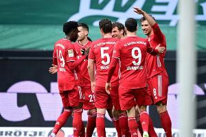 Bayern bauen Tabellenführung aus -  Lewandowski holt Fischer ein