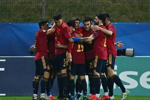 Spanien und Italien erreichen Viertelfinale der U21-EM