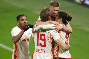 Leipzig darf weiter vom Pokalsieg träumen - Kiel beendet Essens Märchen