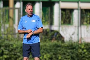 Neururer wartet auf Signale "von richtigen Leuten" auf Schalke