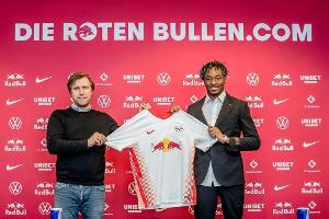Leipzig holt Simakan als Upamecano-Ersatz