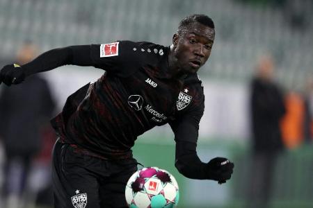 Verdacht auf schwere Knieverletzung: VfB mit Verdacht auf schwere Knieverletzung: VfB mit