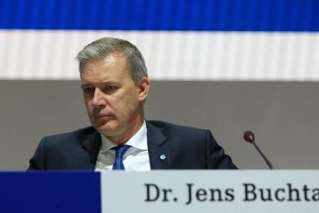 Schalker Machtkampf eskaliert: Buchta nennt Rangnick-Gruppe Schalker Machtkampf eskaliert: Buchta nennt Rangnick-Gruppe