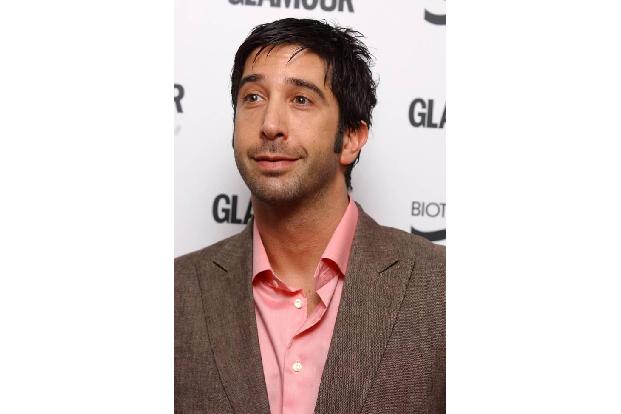 ...über zehn Jahre liegen. Kaum verändert hat sich auch David Schwimmer. So sah der 