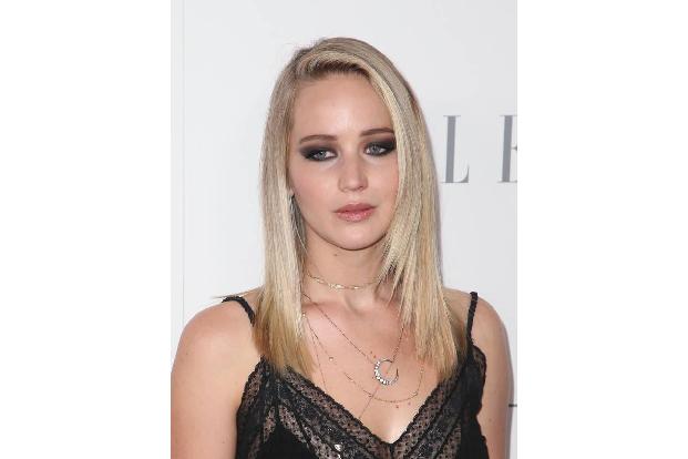 Jennifer Lawrence träumt also von einem Bauernhof und mehr Zeit für sich, wie sie in einem Interview mit 'Elle' verriet. 