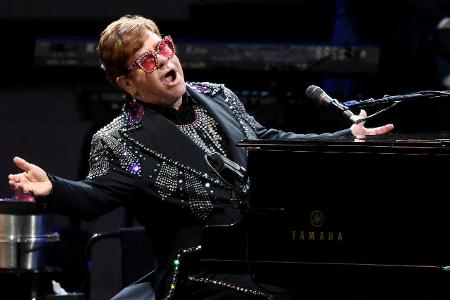 Elton John Streiche Komiker
