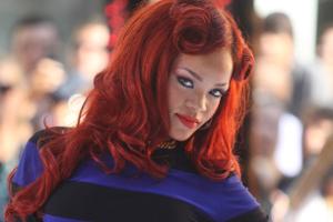 Ungeschminkt: Rihanna zeigt sich ganz natürlich 