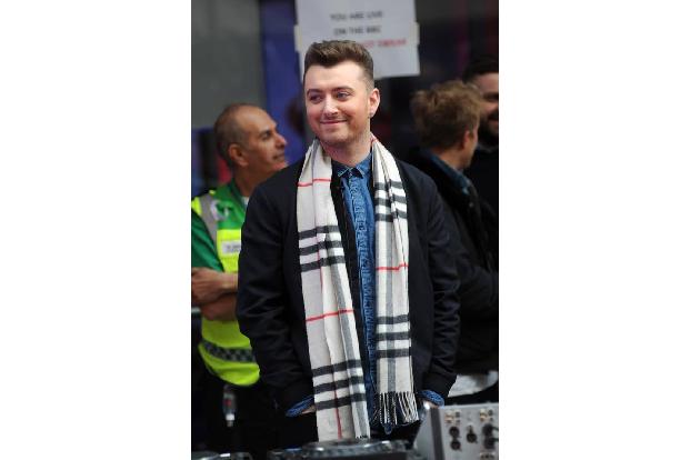 Auch Sänger Sam Smith kämpft seit Beginn seiner Karriere mit überschüssigen Pfunden. Immer wieder hat er sich selbst gequält...