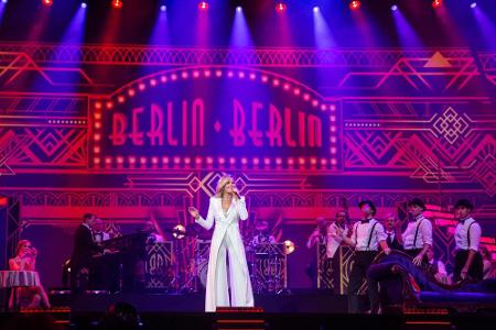 Fans von Musicals werden ebenso begeistert sein. Helene Fischer hat sich das Ensemble von 