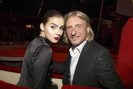 Dass Liebe keine Altersgrenze kennt, beweisen Model Nathalie Volk (20) und Medienunternehmer Frank Otto (60): Das Paar trenn... Dass Liebe keine Altersgrenze kennt, beweisen Model Nathalie Volk (20) und Medienunternehmer Frank Otto (60): Das Paar trenn...