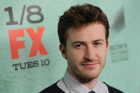 Hätten Sie ihn erkannt? Joseph Mazzello (31) war 1993 als Junge Tim oben auf dem Speiseplan der Dinos. Dank Steven Spielberg...