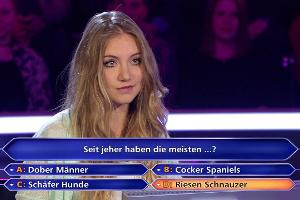Peinlich: Studentin blamiert sich bei WWM