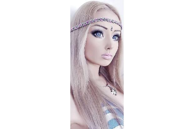 Barbie Ken Real Life Valeria Lukyanova Justin Jedlica Schönheits OP Operation Photoshop Skurril