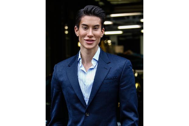 Barbie Ken Real Life Valeria Lukyanova Justin Jedlica Schönheits OP Operation Photoshop Skurril