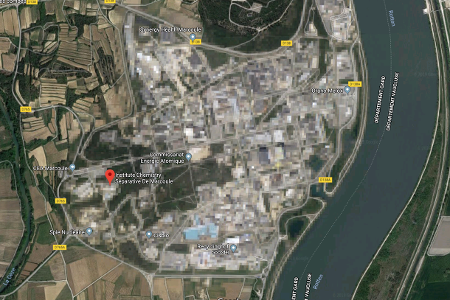 Google Maps verpixelt Institut de Chimi Marcoule, Frankreich.png