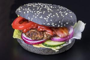 Warum Sie schwarze Lebensmittel meiden sollten