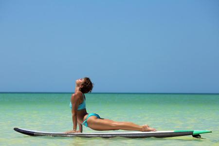 Noch neuer: SUP Yoga. Eine Mischung aus Stand Up Paddling und Yoga. Ein echter Balance-Akt aber auf jeden Fall mal etwas and...