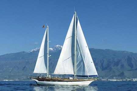 Segeljacht vor Teneriffa