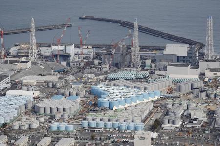 Fukushima, Japan: Die Nuklearkatastrophe von Fukushima im März 2011 sorgte dafür, dass sich über eine Strecke von 300 Kilometern Strahlung aus dem Kernkraftwerk ausbreiten konnte. Seitdem befindet sich hier einer der radioaktivsten Orte des Planeten. 