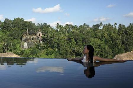 Jede Luxusvilla im „Ubud Hanging Gardens“ Jede Luxusvilla im „Ubud Hanging Gardens“