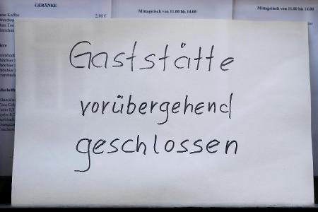 Kurzarbeit gestiegen, steuerliche Entlastungen für Unternehmen gefordert