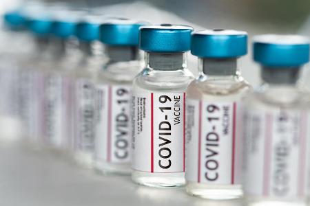 Impfstoff in Sicht: Wer soll zuerst geimpft werden?