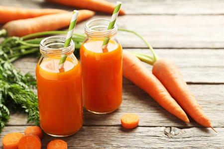Möhren sind unglaublich vielseitig - aus ihnen lassen sich Suppen, Smoothies oder Salate zaubern Möhren sind unglaublich vielseitig - aus ihnen lassen sich Suppen, Smoothies oder Salate zaubern