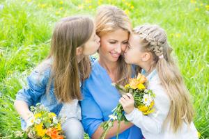 Ach du Schreck – Muttertag! 10 Geschenkideen für alle, die nicht immer Blumen schenken wollen
