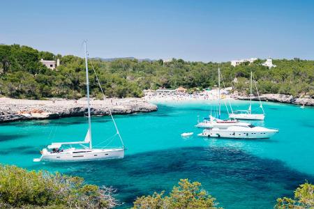 Die Cala Mondrago bietet viel Natur und türkisblaues Wasser
