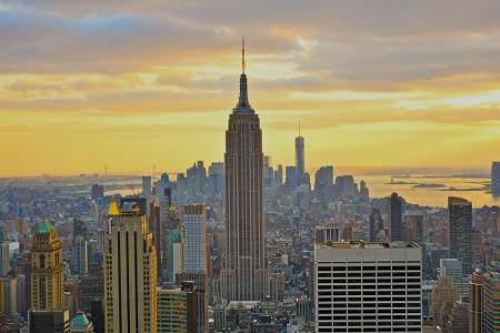 Bis 1972 war das Empire State Building in New York das höchste Gebäude der Welt. Die Antennenspitze liegt 443 Meter über dem...