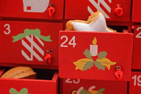 Teaserbild Adventskalender_imagebroker.jpg Teaserbild Adventskalender_imagebroker.jpg