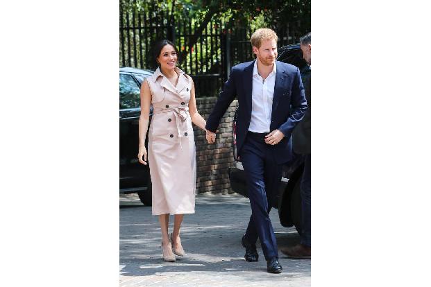 ...und William sprechen wieder miteinander und die Sussexes sollen eine Ladung Weihnachtsgeschenke an die Cambridges geschic...