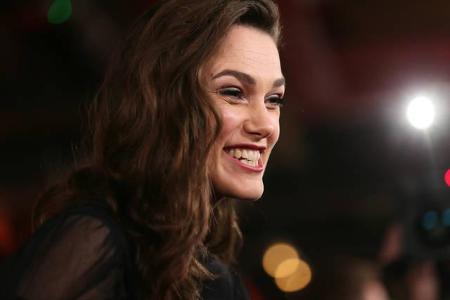 Keira Knightley ist eine der erfolgreichsten Schauspielerinnen ihrer Generation. Bereits im Alter von sechs Jahren stand sie... Keira Knightley ist eine der erfolgreichsten Schauspielerinnen ihrer Generation. Bereits im Alter von sechs Jahren stand sie...